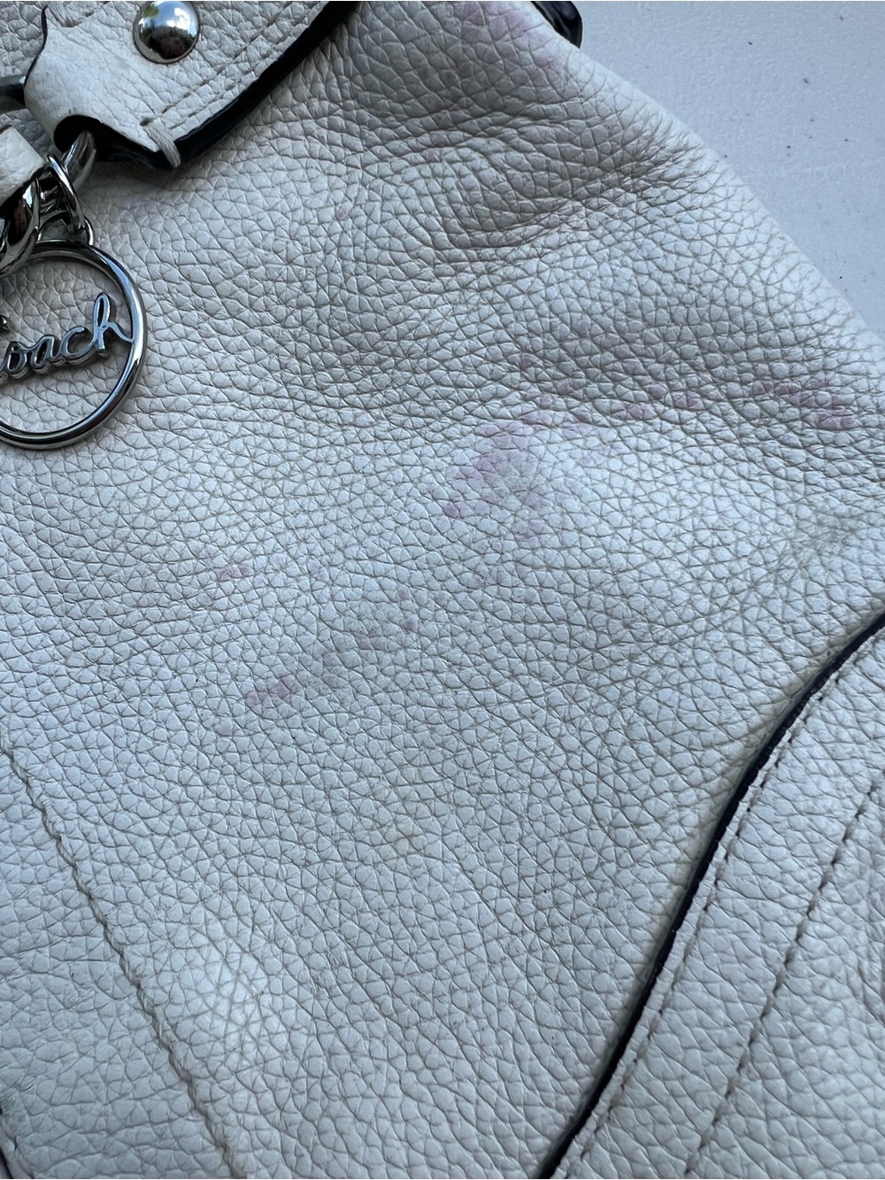 COACH White Leather Shoulder Bag with Chain Detail - Picture 11 of 13